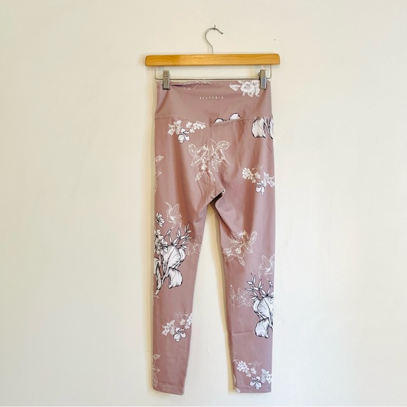 NWOT athletic top and leggings - Picture 5 of 16